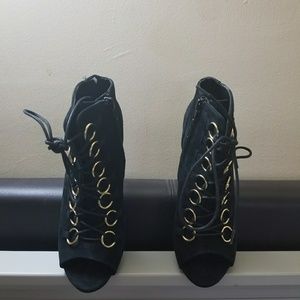 Steve Madden Suede Peep Toe Pumps Size 8.5